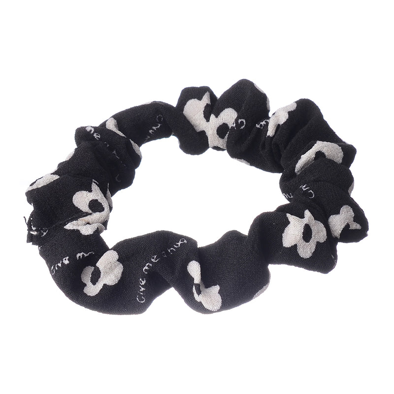 A set of hair scrunchies for women, 2 pieces, patterned with flowers, white*black