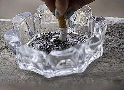 Small glass ashtray, circular shape, 10.5*10.5*3cm, transparent color