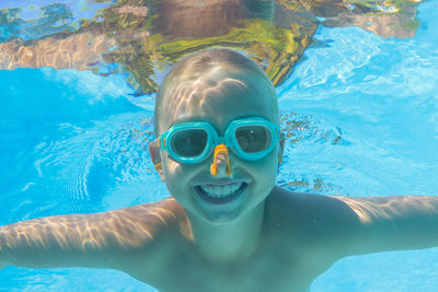 Swimming goggles with nose and ear plugs from Bestway 26034