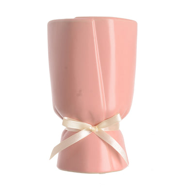 Ceramic vase shaped like a medium bow bouquet