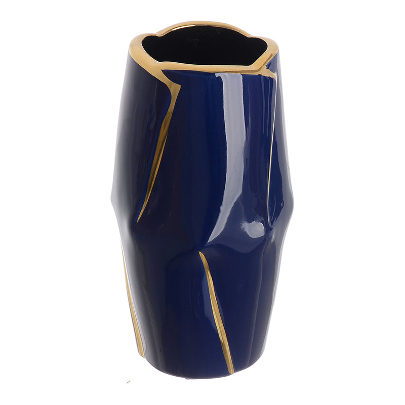 Ceramic vase with large golden lines