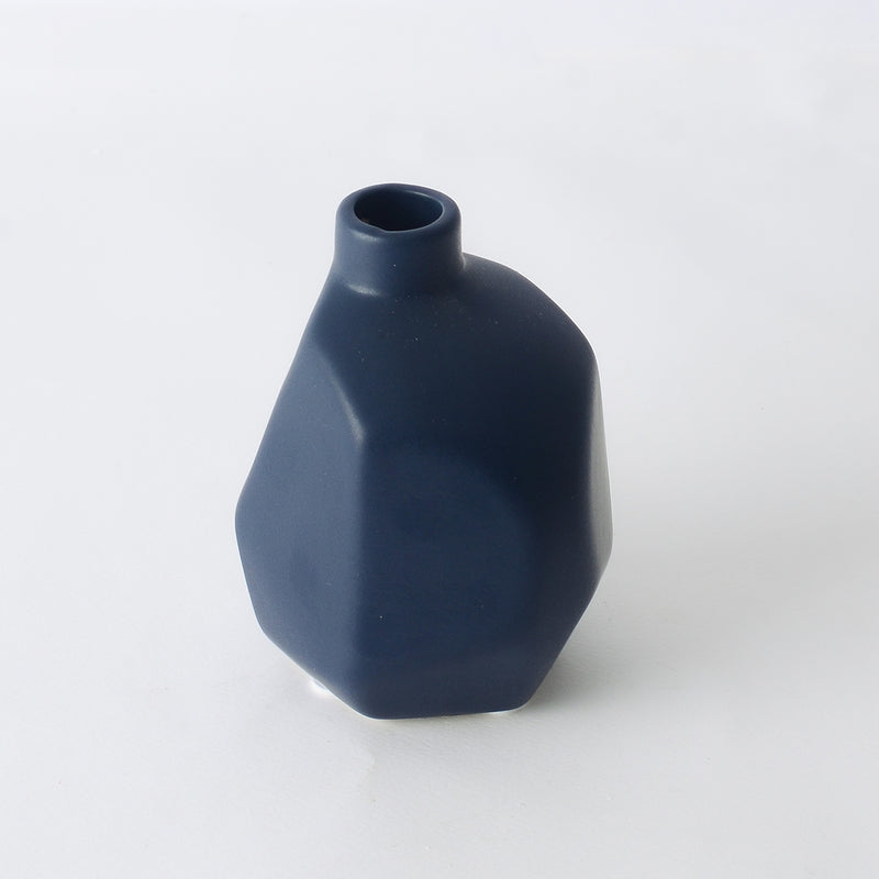 Small decorative ceramic flower vase, 11 cm