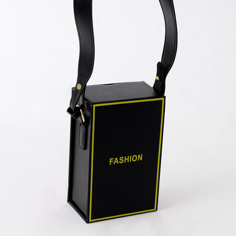 Vertical box leather crossbody bag, black