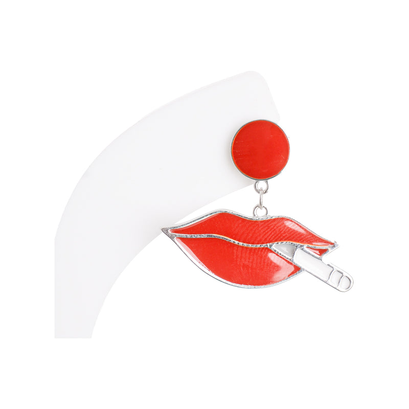 Red lip style earrings with stud