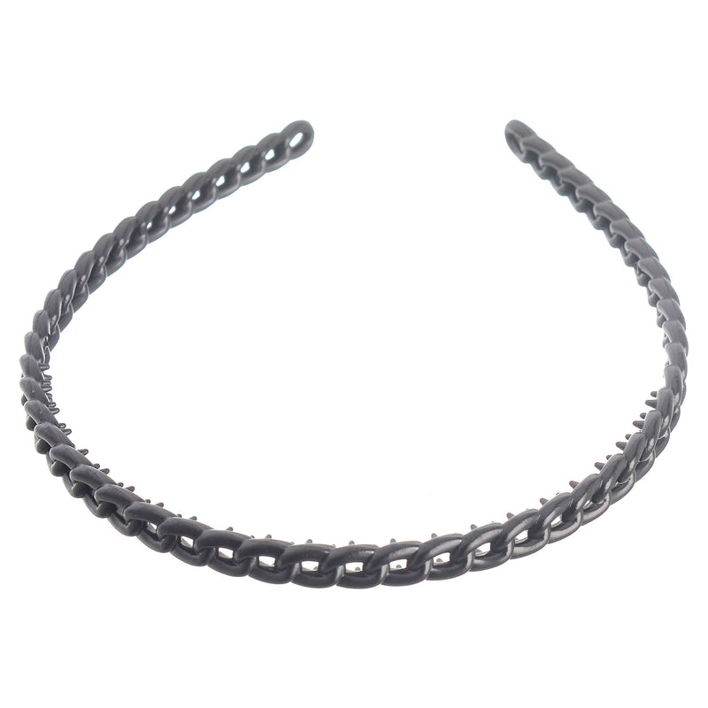 A collar necklace in the form of connected rings for women