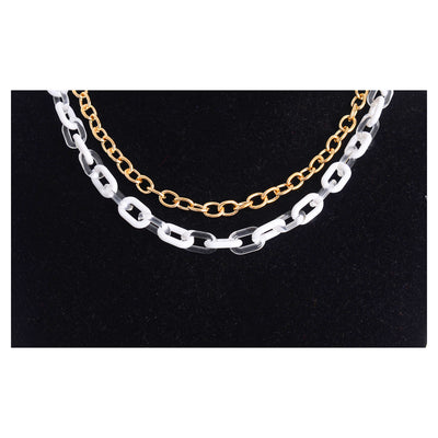 Two-layer chain intertwined in a chain-like manner