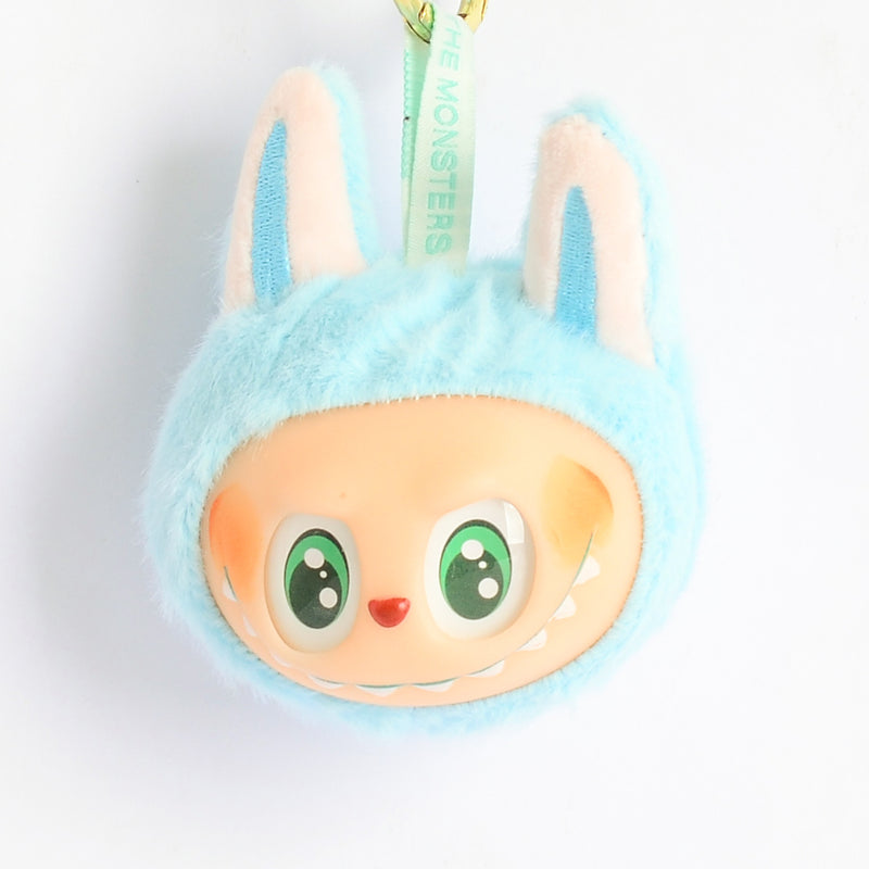 ميدالية لابوبو  تعليقة كميدالية زينة للشنط