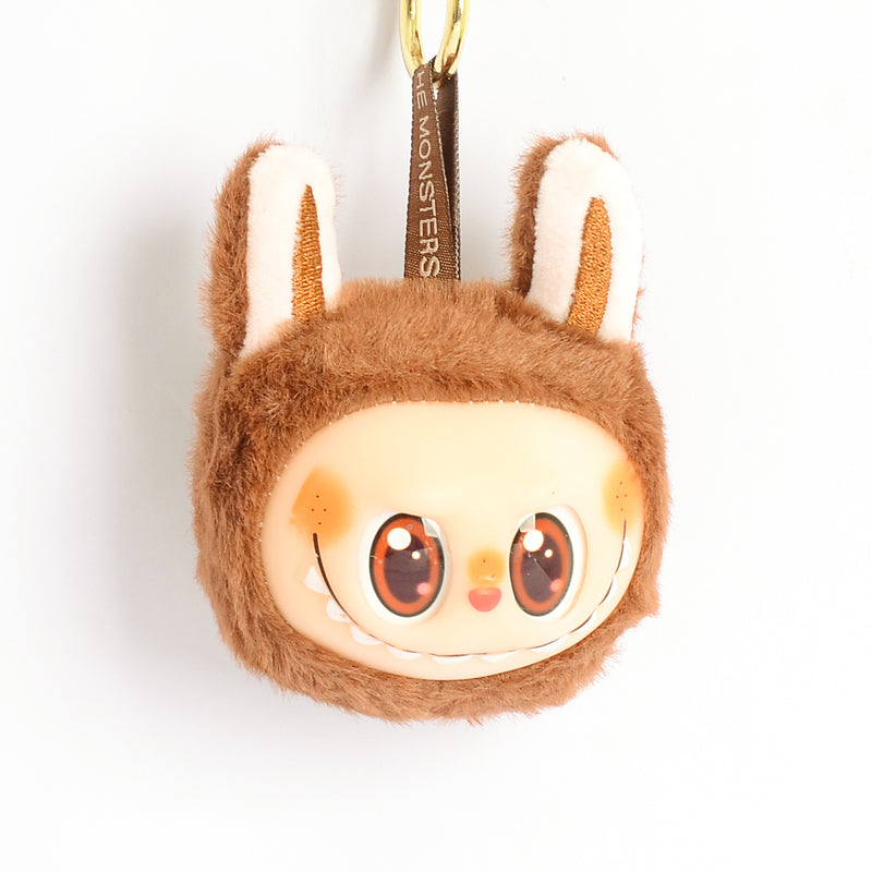 ميدالية لابوبو  تعليقة كميدالية زينة للشنط