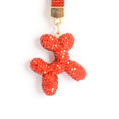 ميدالية و سلسلة مفاتيح ودلايه شنطة يد بتصميم كلب بأحجار الراين