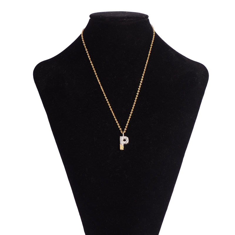 سلسلة رفيعة بدلاية أشكال حروف ملونة باللون الذهبي