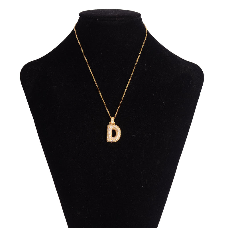 سلسلة رفيعة بدلاية أشكال حروف مرصع بفصوص الزركون ملونة باللون الذهبي