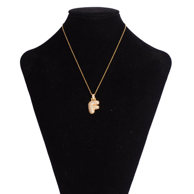 سلسلة رفيعة بدلاية أشكال حروف مرصع بفصوص الزركون ملونة باللون الذهبي