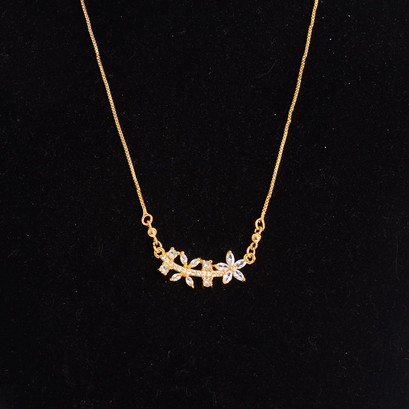 سلسلة بدلاية ورد مرصعة بفصوص الزركون لون ذهبي