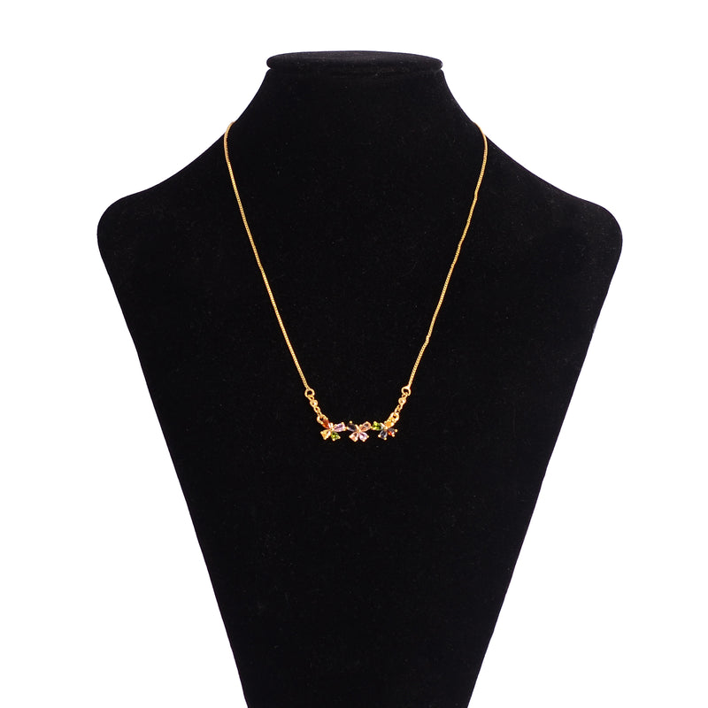 سلسلة بدلاية ثلاث فراشات مرصعة بفصوص الزركون الملونة لون ذهبي