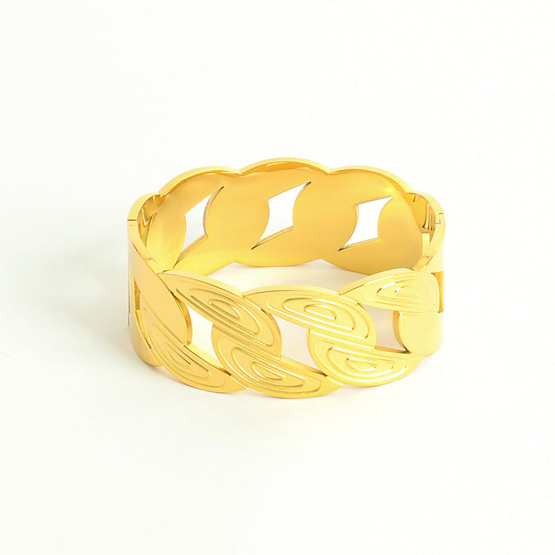 سوار يد عريض بتصميم عتيق لون ذهبي