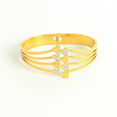 سوار يد خطوط مع تصميم قلوب لون ذهبي