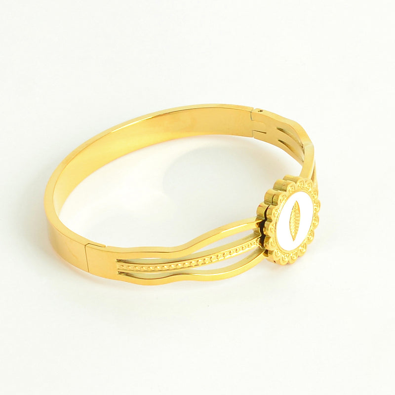 سوار يد صلب مع تصميم دائرة وردة بيضاء بشكل رخامي لون ذهبي