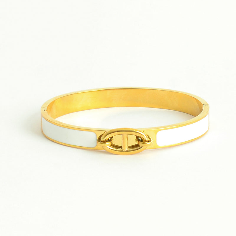 سوار يد صلب مع زخرفة فالمنتصف بيضاوية بارزة