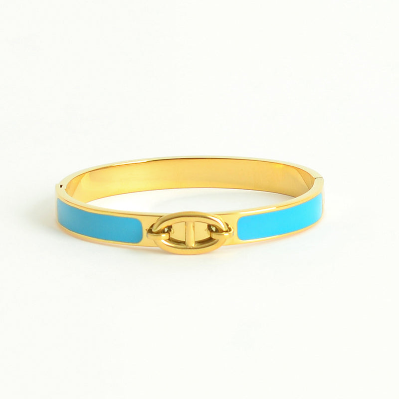 سوار يد صلب مع زخرفة فالمنتصف بيضاوية بارزة