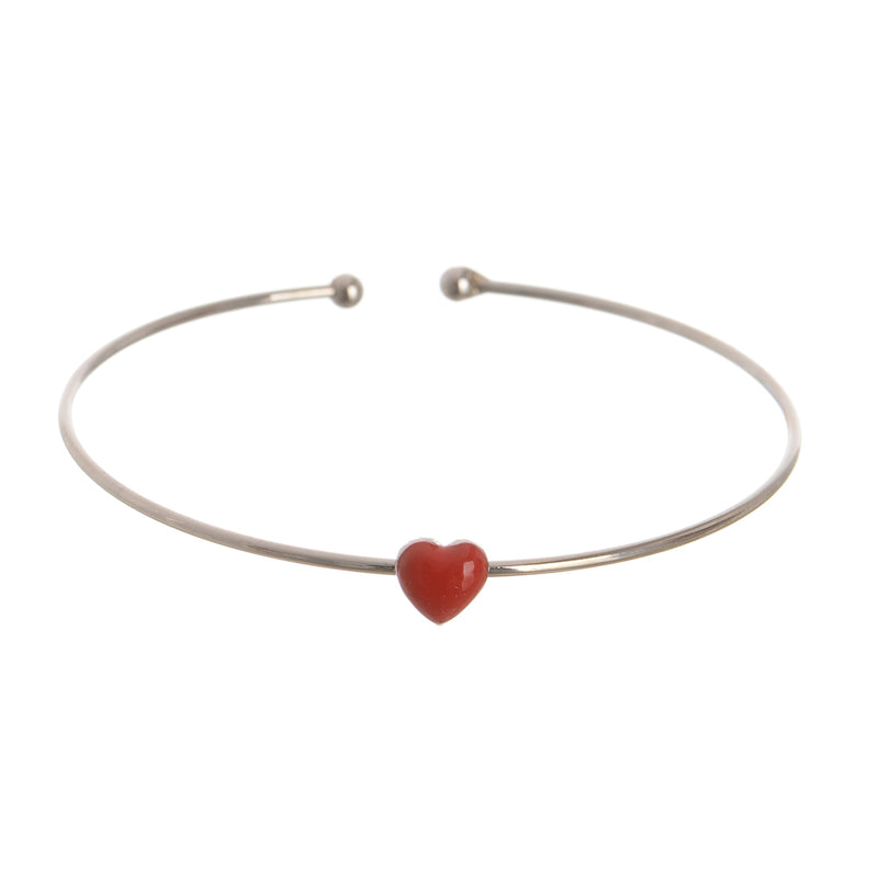 A set of 3-piece heart-shaped open bracelets