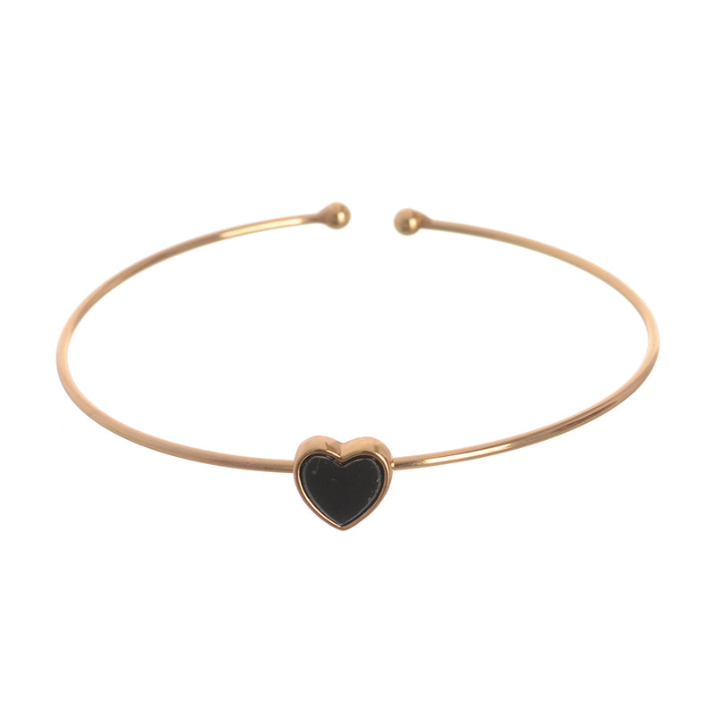 A set of 3-piece heart-shaped open bracelets