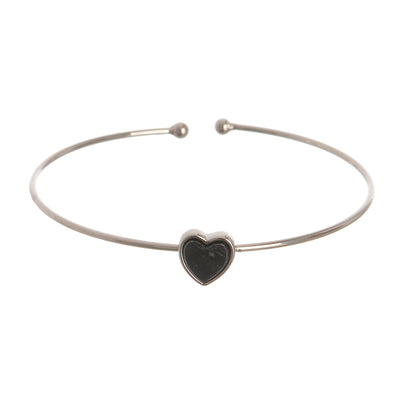 A set of 3-piece heart-shaped open bracelets