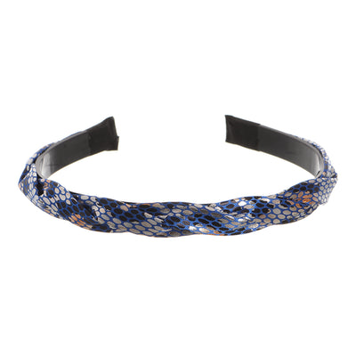 Collar buckle with black and silver dots