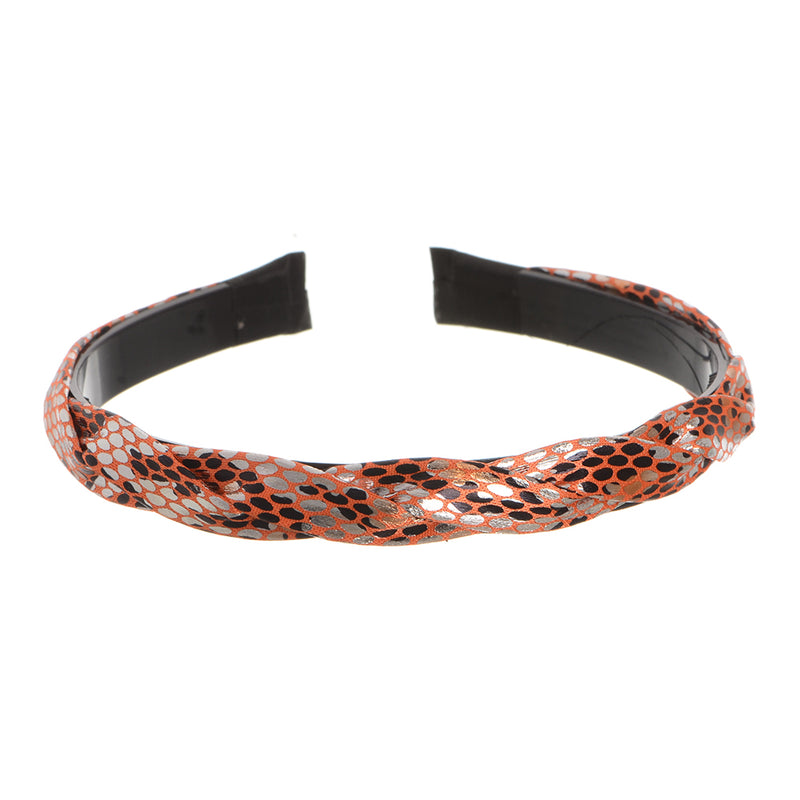 Collar buckle with black and silver dots