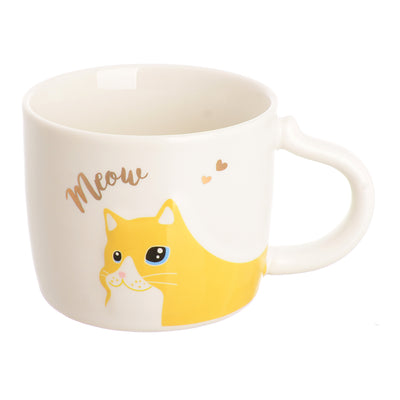 A cup set with a yellow cat pattern ceramic coaster